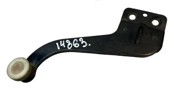 Volkswagen Transporter - Caravelle T5 Sliding door upper roller guide/hinge 7H0843436E