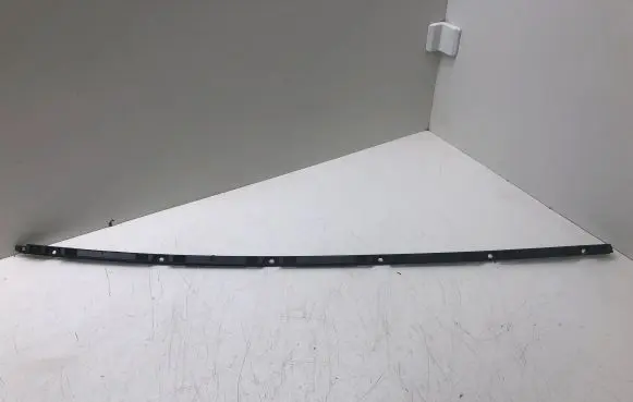 Hyundai i20 (BC3 BI3) Windshield trim