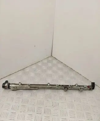 BMW 5 E60 E61 Fuel main line pipe 7795514 0445216015