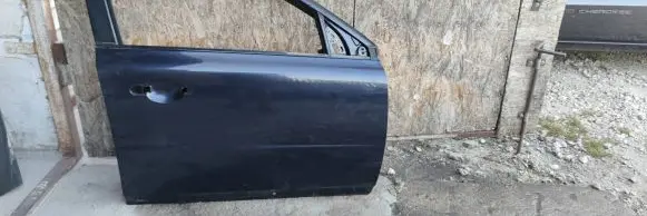 Volvo V70 Front door
