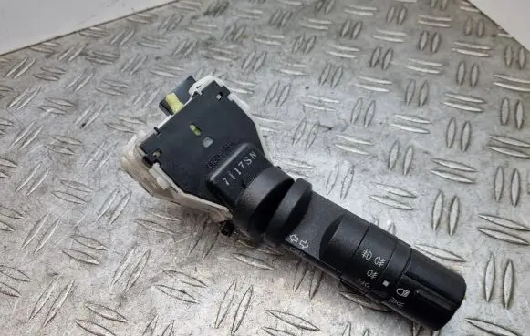 Nissan Qashqai Indicator stalk 14425 NILES14425