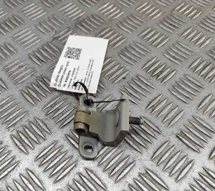 Audi e-tron Tailgate/trunk/boot hinge 8U0827300E