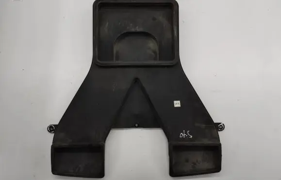 KIA Carens I Intercooler air channel guide 