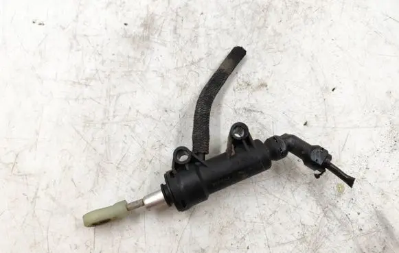 Clutch master cylinder