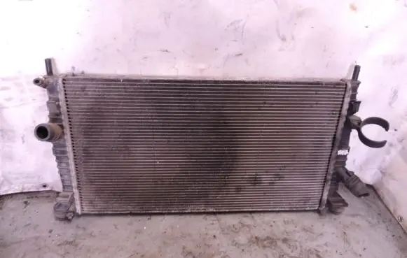Ford C-MAX I Coolant radiator 3M5H8005TL D224