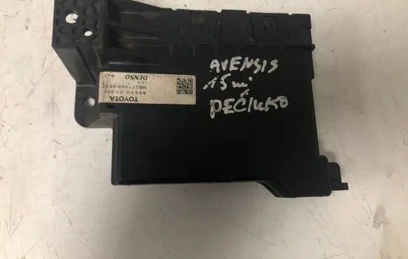 Toyota Avensis T270 Other control units/modules 8865005310