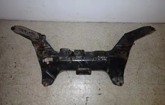 Nissan Almera N16 Front bodywork piece 