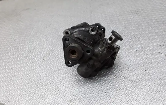 Skoda Superb B5 (3U) Power steering pump 3B0422154K
