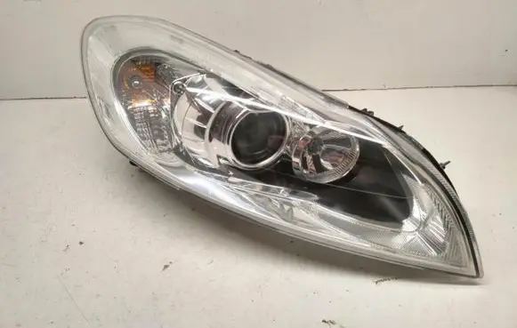 Volvo C70 Headlight/headlamp 31214784