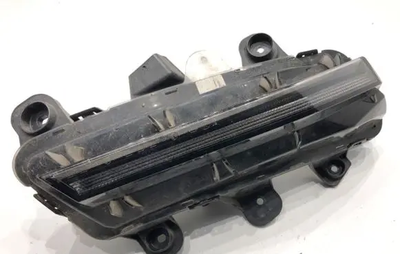 Peugeot 3008 II Front fog light L90197537