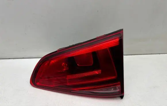 Volkswagen Golf VII Tailgate rear/tail lights 5GM945094A