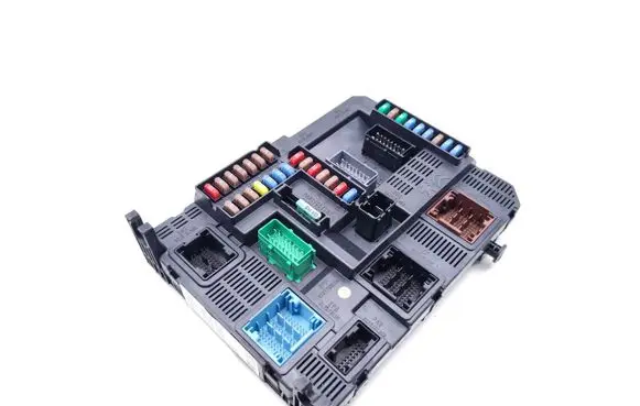 Citroen C2 Fuse module 9678355980