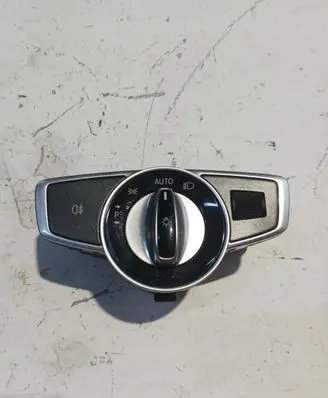 BMW 2 Active Tourer U06 Central console control unit 2059057007