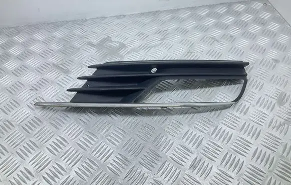 Audi A3 S3 8V Front bumper lower grill 8V5807682A