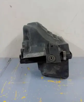 Volkswagen PASSAT B5.5 Air filter box