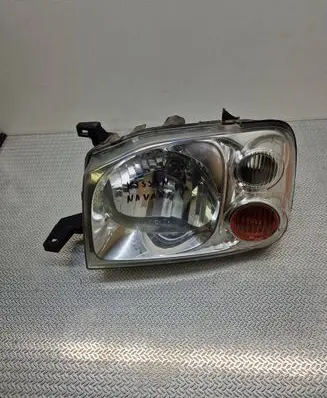 Nissan Navara D40 Headlight/headlamp UPM60GF20
