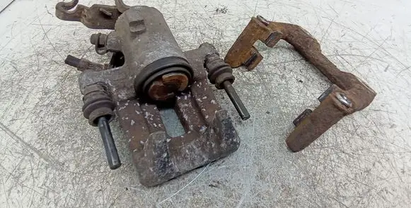 Rear brake caliper