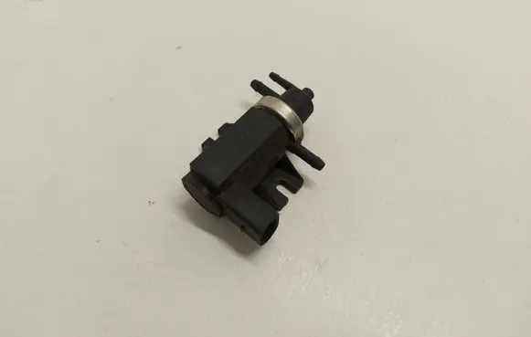 Volkswagen Golf IV Turbo solenoid valve 1J0906627 72290320