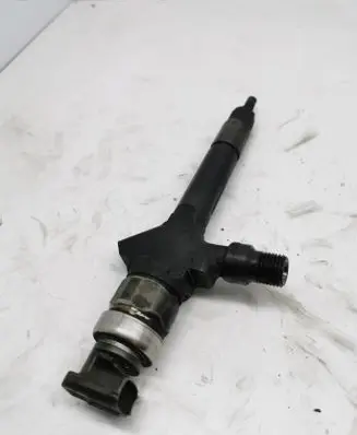 Mazda 5 Fuel injector 578002j23064 rf7j13h50 cj31383