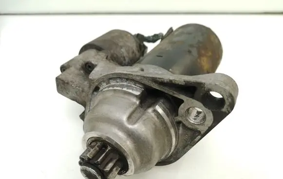 Volkswagen PASSAT B6 Starter motor