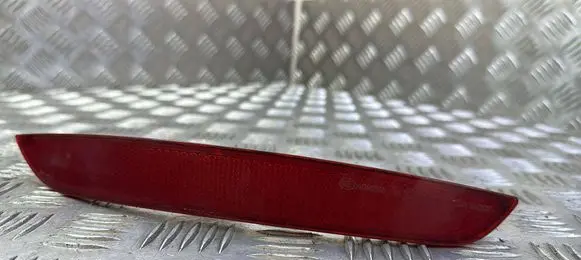 BMW 2 F46 Rear tail light reflector 7360872