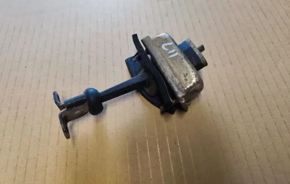 Jeep Grand Cherokee (WJ) Rear door check strap stopper 55135659AB