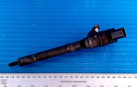 KIA Sportage Fuel injector 0445110126 3380027900