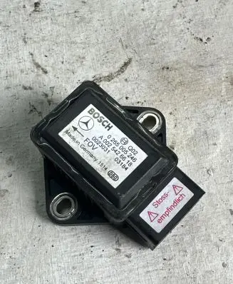 Mercedes-Benz E W211 ESP acceleration yaw rate sensor A0025426618 0265005246 0023031