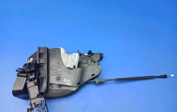 Volvo S40 Rear door lock 30699111 985916102 240015003
