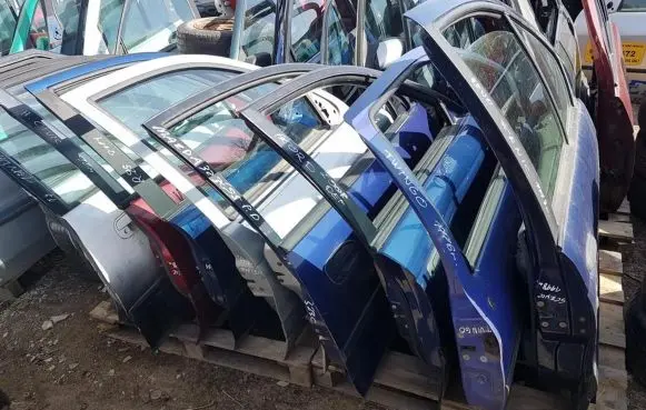 Mazda 323 Front door