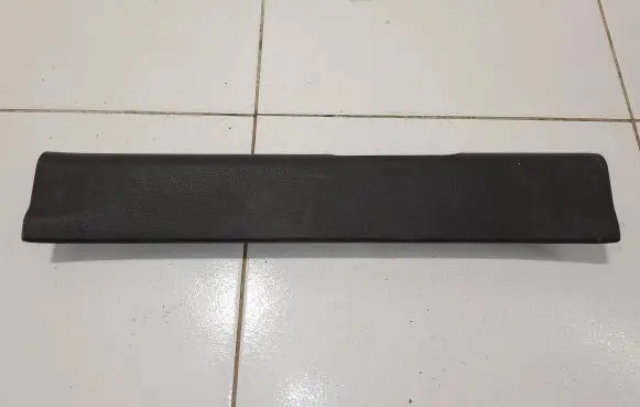 Hyundai Santa Fe Front sill trim cover 858712W000