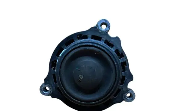 BMW 1 F20 F21 Engine mount bracket 6787657