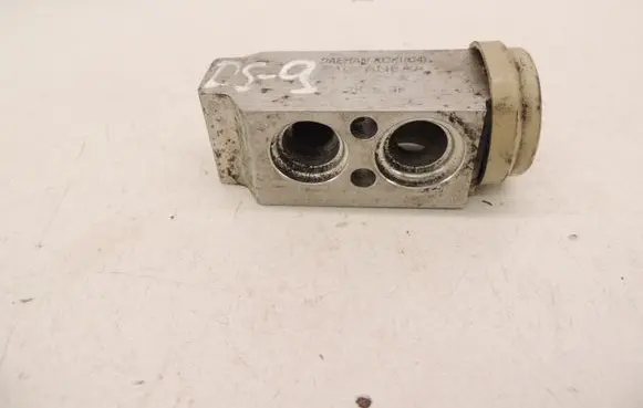 Volkswagen Golf V Air conditioning (A/C) expansion valve F108AN6AA DS9