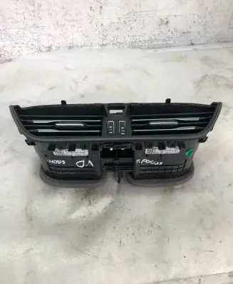 Ford Focus Dash center air vent grill Jx7b19k617