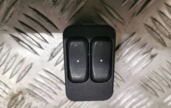 Opel Zafira A Electric window control switch 13363201 90561088
