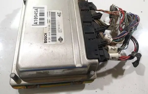 Nissan Almera Tino Engine control unit/module 0281010718