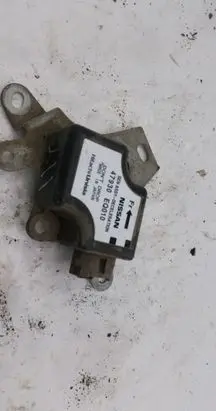Nissan X-Trail T30 ESP acceleration yaw rate sensor 47930EQ010