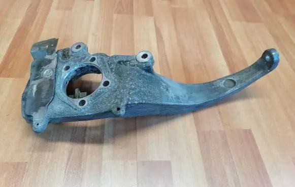 Jaguar XF X250 Front wheel hub 8W833K185AB C2P16502 8W833K185CA