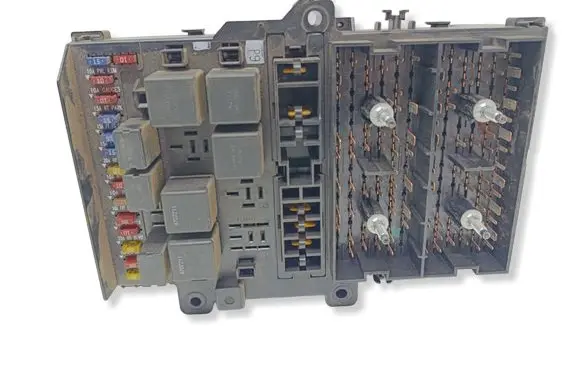 Chrysler Voyager Fuse module 04707996AF