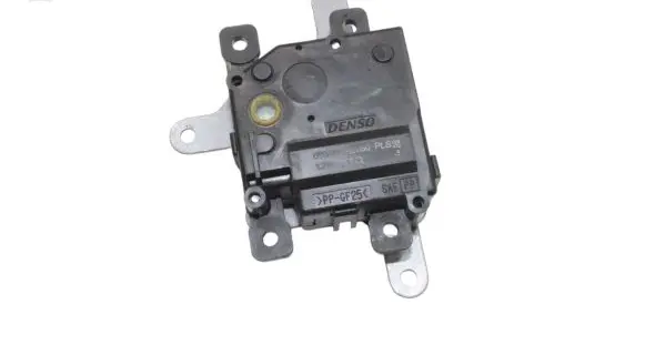 Toyota Verso-S Air flap motor/actuator 0638002160