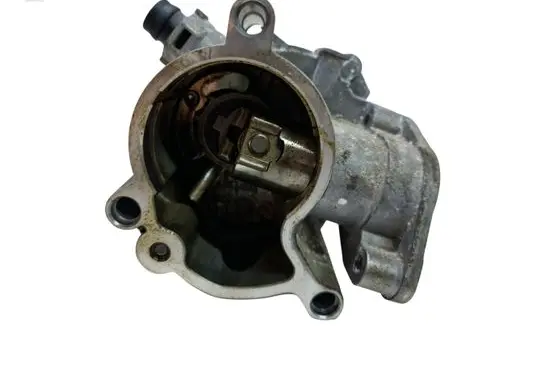 Volvo V40 Vacuum pump 31316143