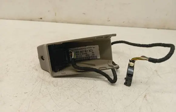 Audi A8 S8 D3 4E Rain sensor 4E0907637 385501