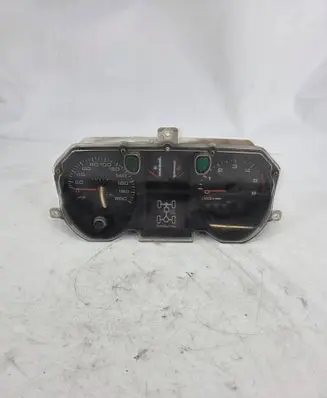 Mitsubishi Pajero Speedometer (instrument cluster) MR233346 526270