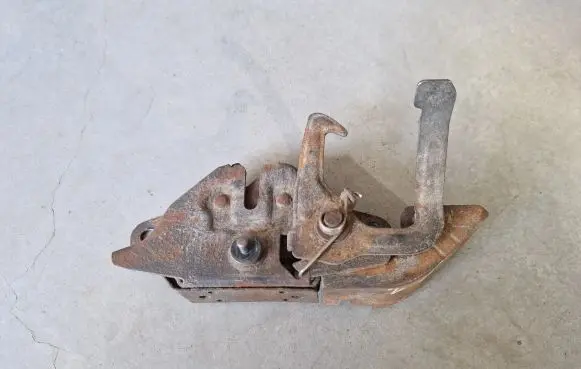 Ford Ranger Engine bonnet/hood lock/catch