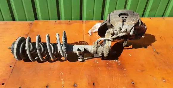 Volkswagen Transporter - Caravelle T5 Front brake caliper 7H0105