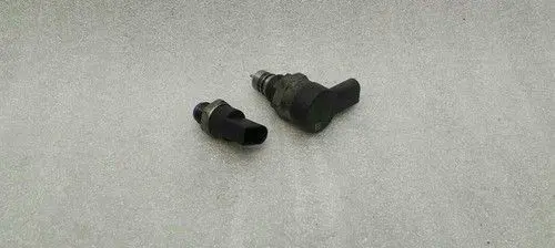 Mercedes-Benz ML W164 Fuel pressure sensor A6110780449