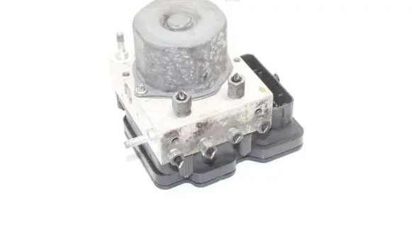 Nissan X-Trail T32 ABS Pump 476604CC3A