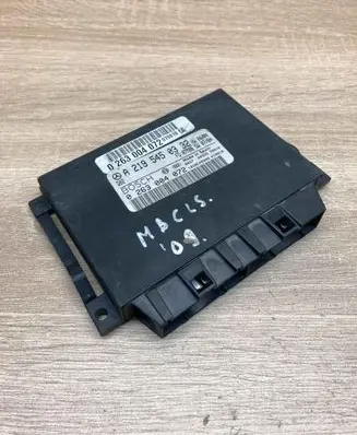 Mercedes-Benz CLS C219 Parking PDC control unit/module A2195450332 0263004072