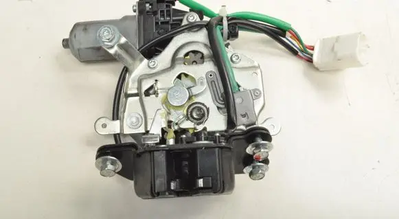 Mitsubishi Outlander Tailgate lock latch