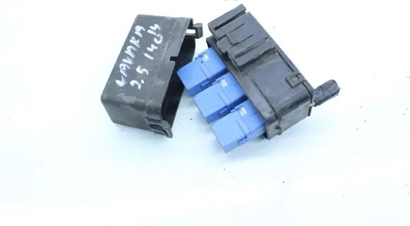 Nissan Navara D40 Fuse box set EB320